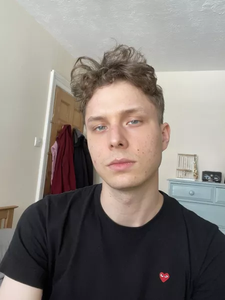 [22] Been told I have a nice chin. What you think? 😉