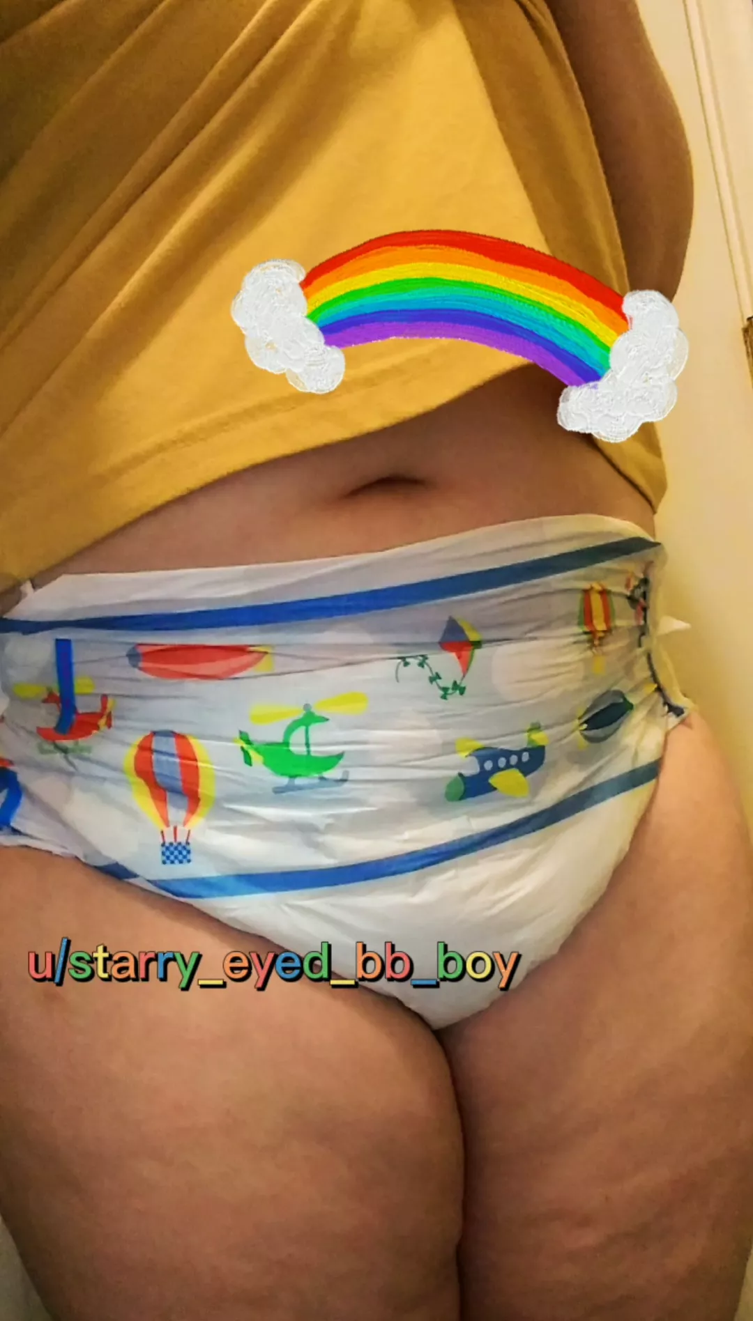 (22) My first time wearing a diaper!! I feel so small and safe, it's like magic. 😊💙