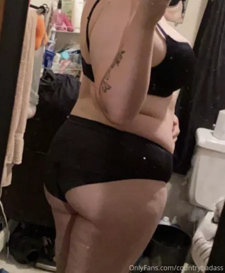 22f I’m new to onlyfans. I plan on posting a lot. It would make my day if a few people would sub