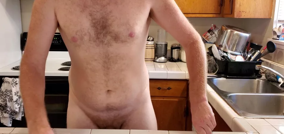 (2/3) Just a cub cleaning his den, nothing out of the ordinary here 🙃 M 33 norcal