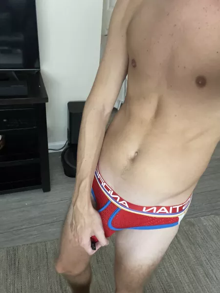 23 y/o good morning dudes, how do y’all like the new jock?
