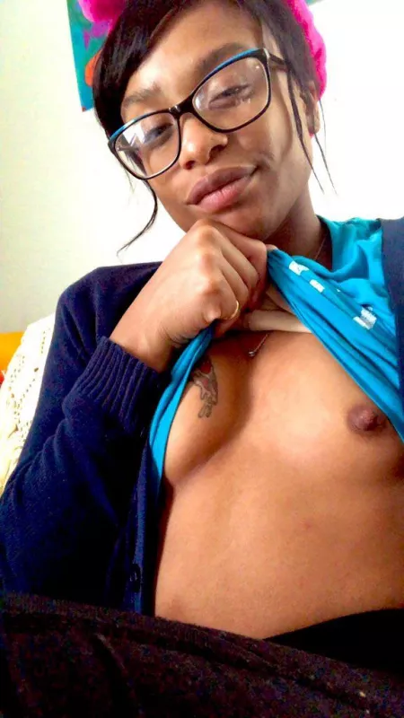 25 little slut waiting to get her hole wrecked by a BWC 🤤