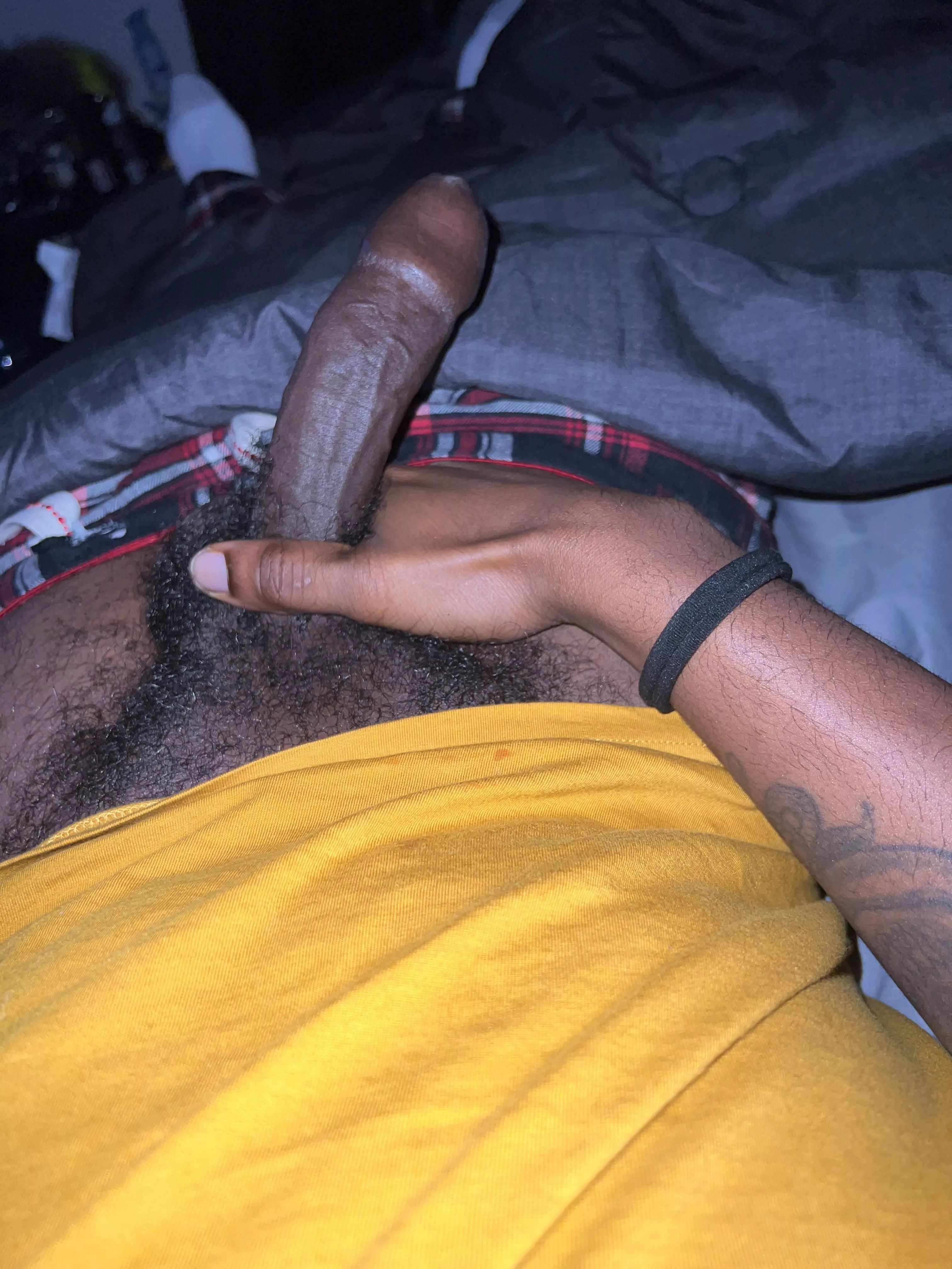 25 m4m. hmu 🤤