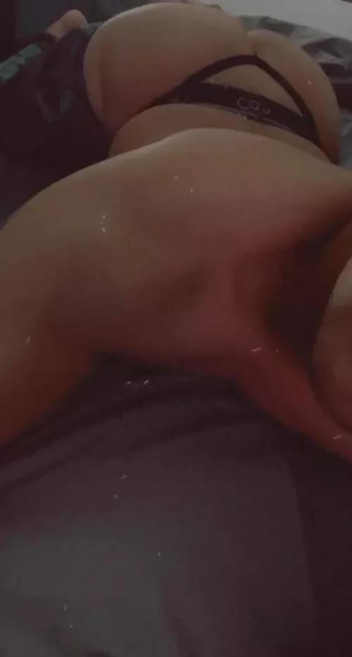 28 Los Angeles need hot dudes who love worshipping a bubble butt. Show face snap=applebottumboy