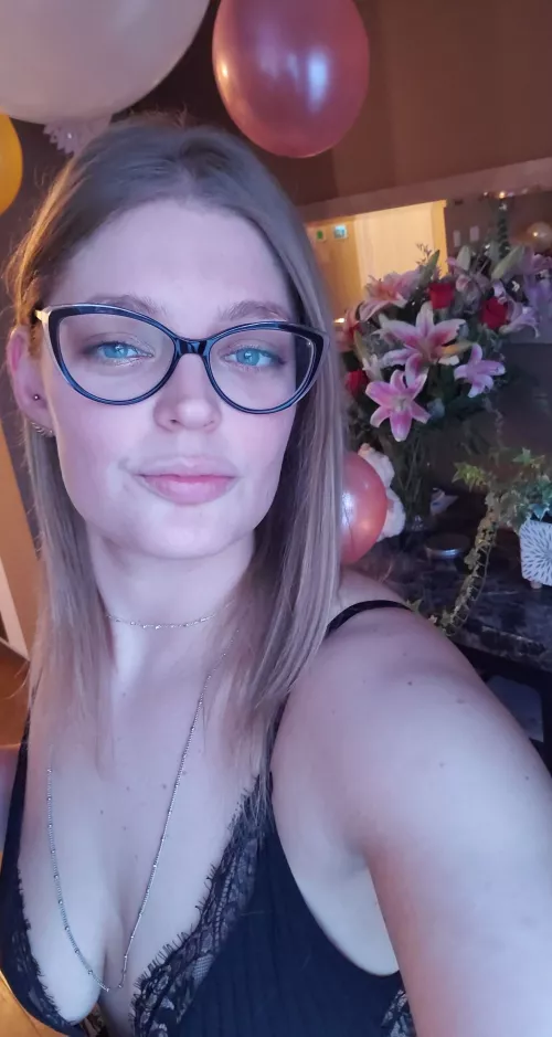 💕🌺🌷🤍 (29/F)