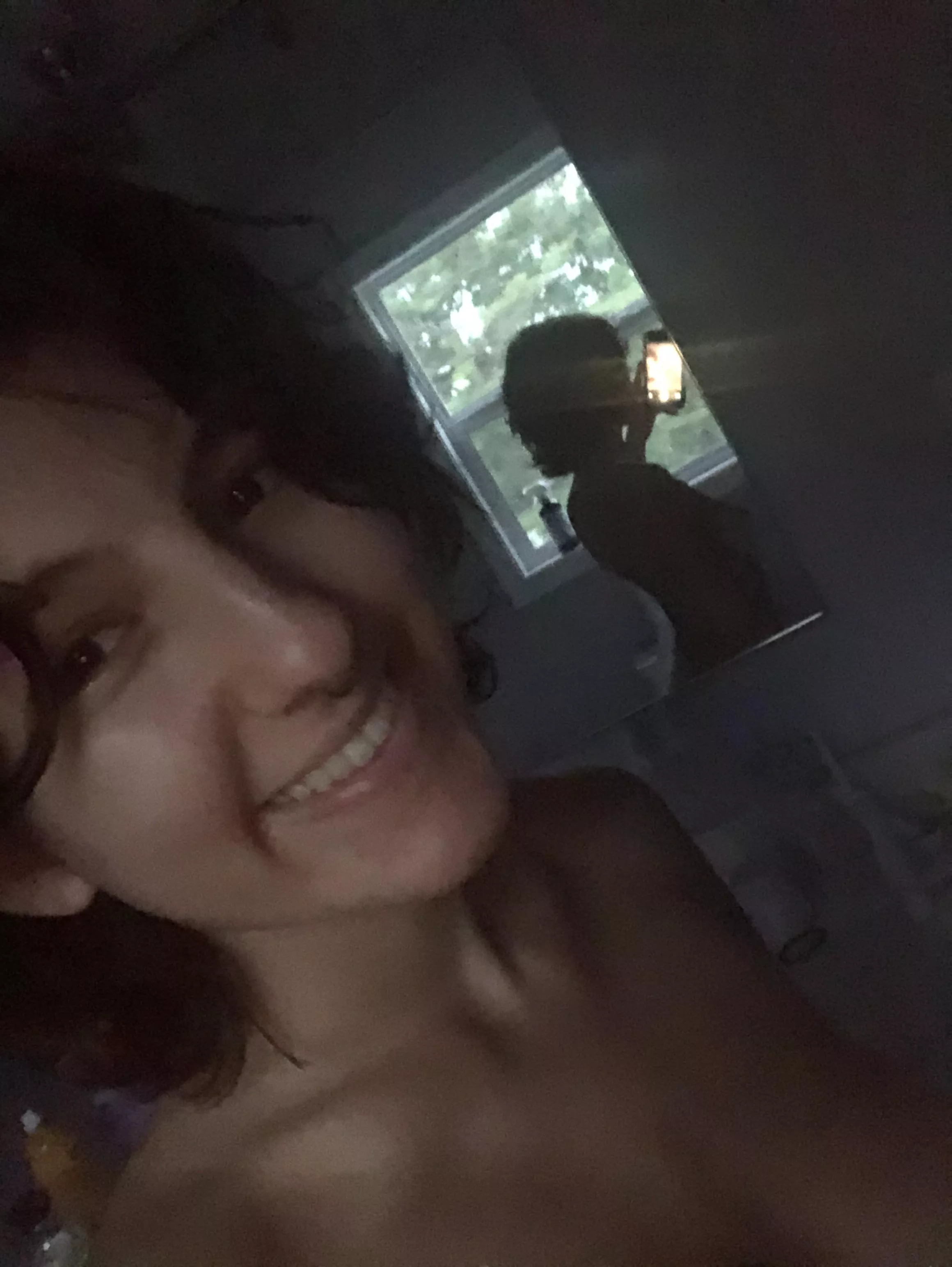 <3
