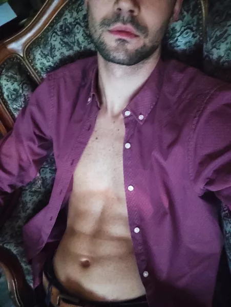 30M do I look like a vampire?