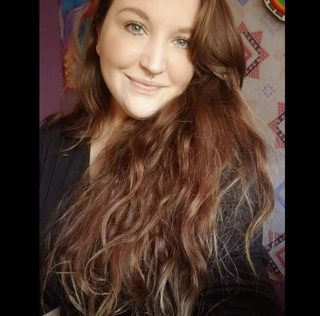 32F - hi 😻