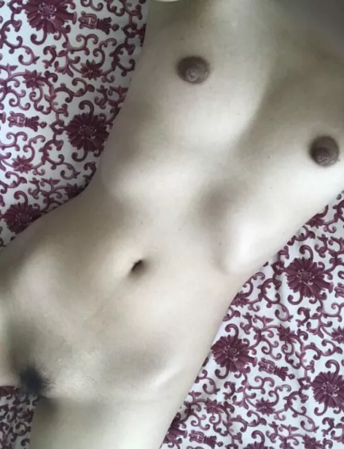 32y.o., 5’5”, 117lbs. No Clothes = Free.