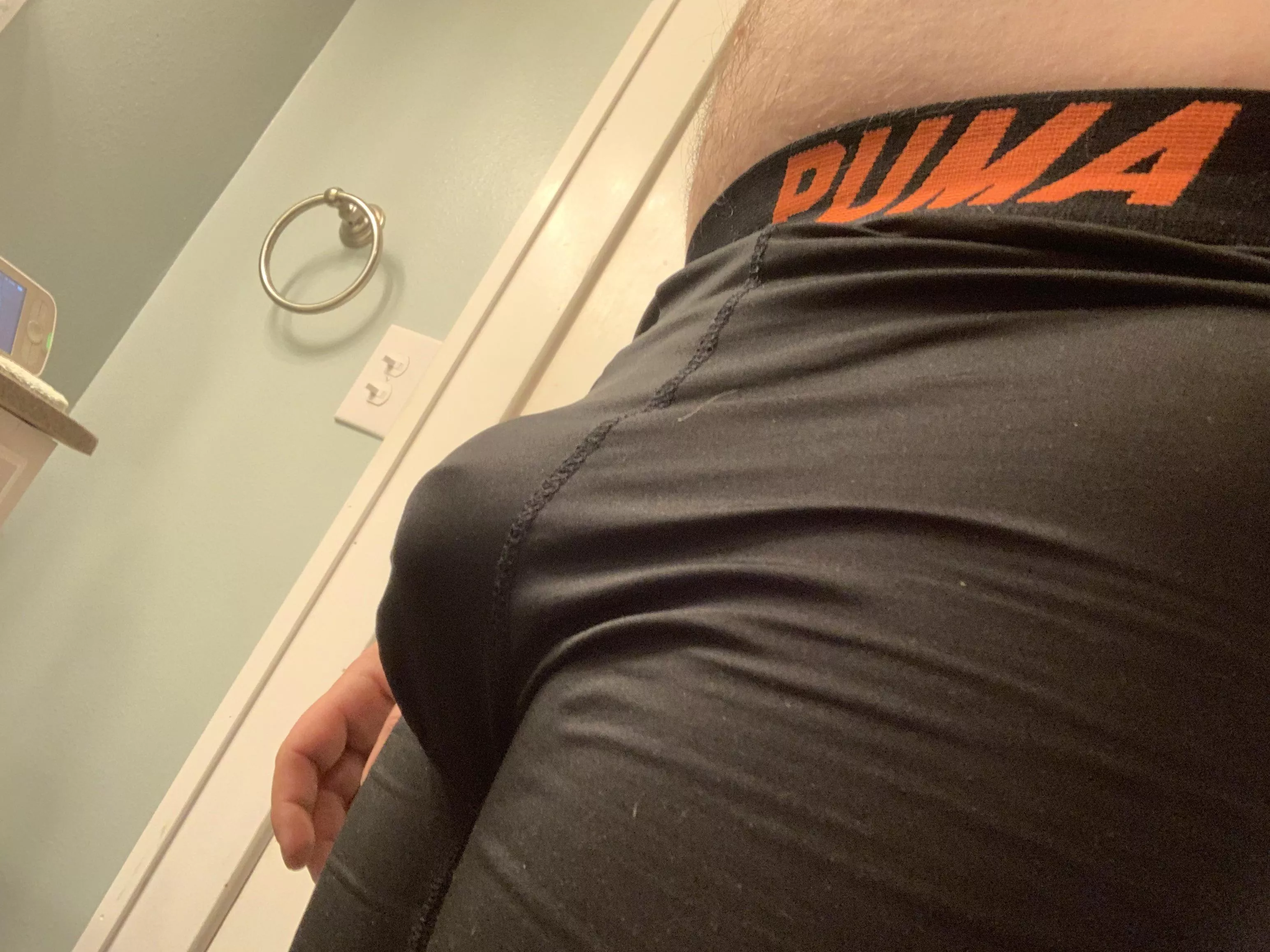 [34] My little bulge