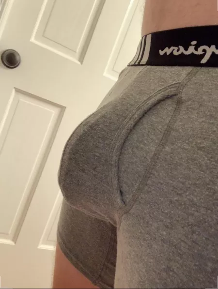 [36] Daddy doesn't want the weekend to end....let play. F’s only HMU. Lets get this dick hard