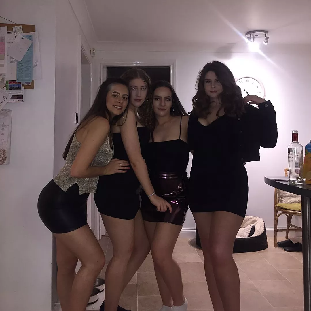 [4] party girls