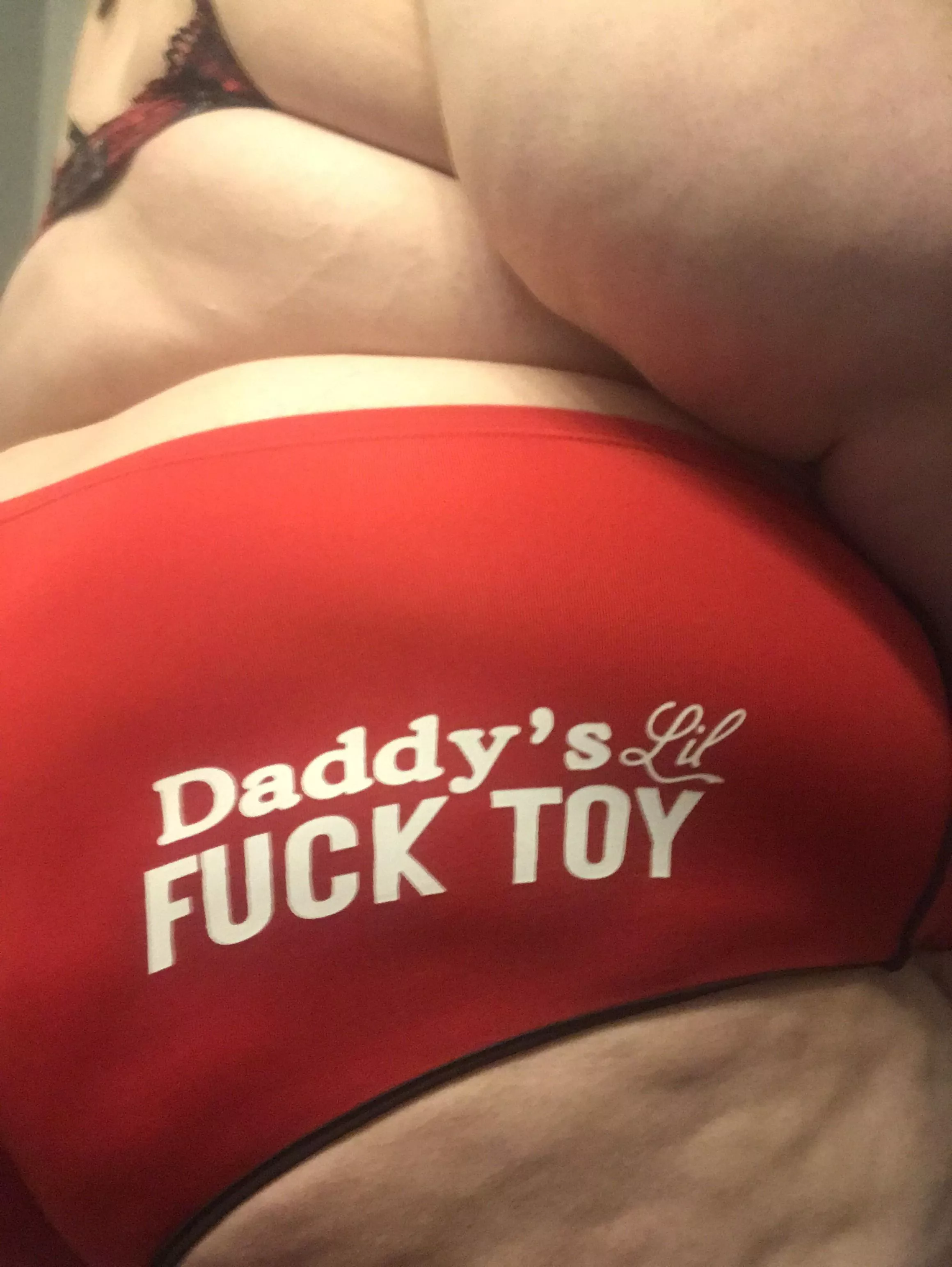 451 pounds of pure bliss Kik Halloweenqueen26