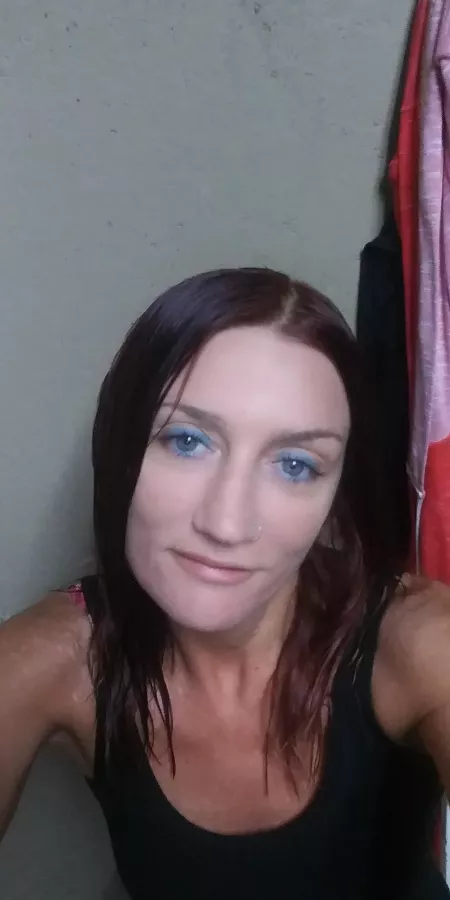 (46)(f) let see if you guys like this pic as much as a puss pic