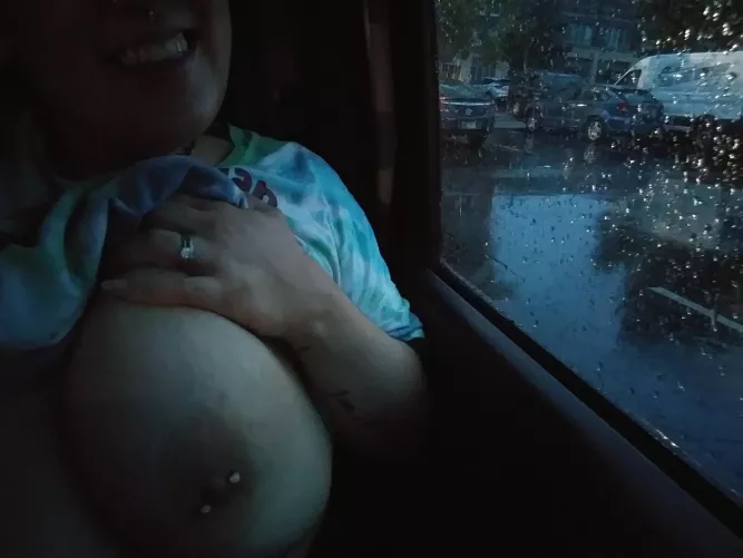 A few people saw me when they drove past and walking into the restaurant.. Oops 😍