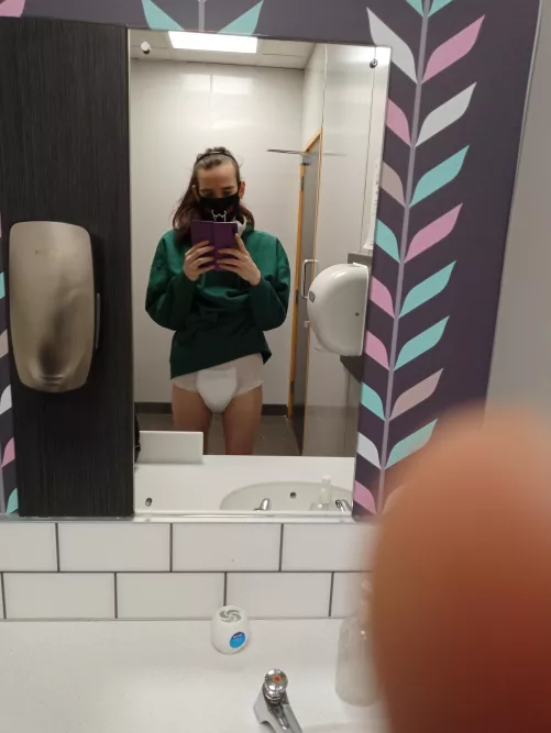 A friend helped me pick out a nappy, hopefully Tesco doesn't mind ☺️