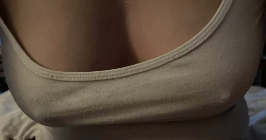 A lil’ down blouse? A lil’ nippy?