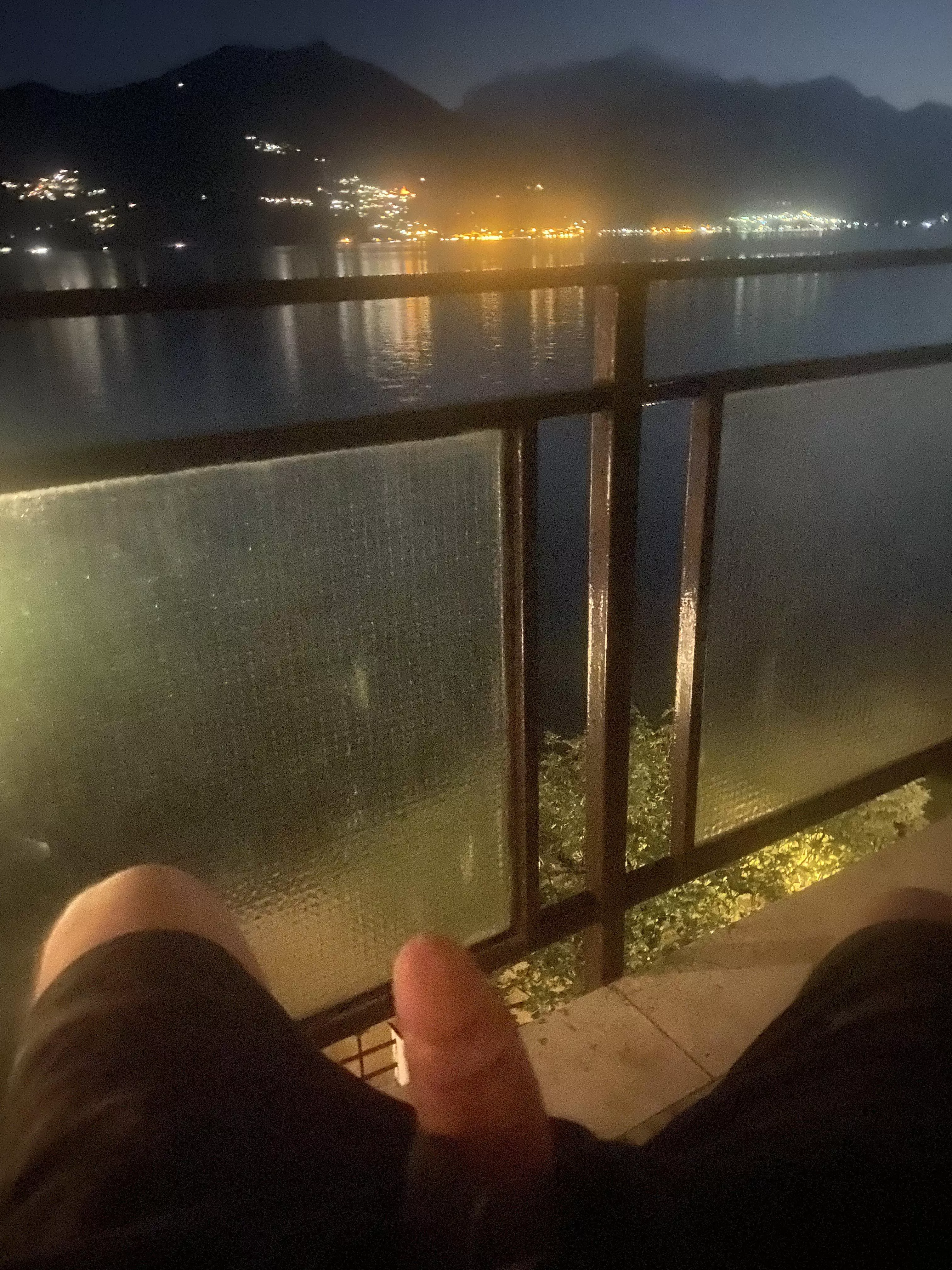A night out on the balcony of my hotel 👌🏼