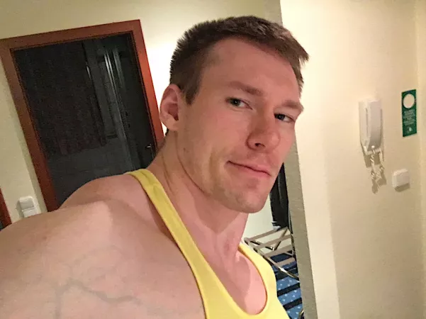 A Selfie Showing That I Am A Thick AF Six-And-A-Half Foot Muscle Wall