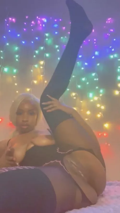 Add me on snapchat @Keeymarie81 for more 🥰