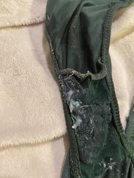 After stuffing and playing with these in my pussy! Love getting messy ! 🥰