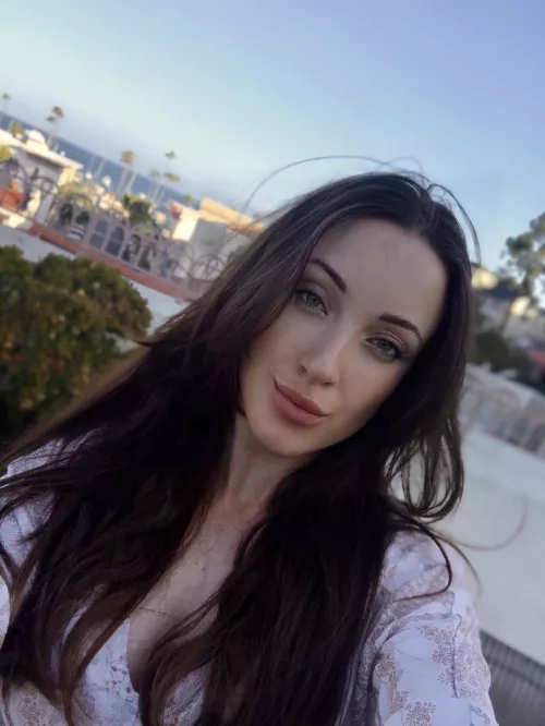 All for you honey. 💋