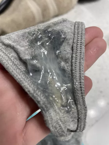 All my cum could be all yours 🥰