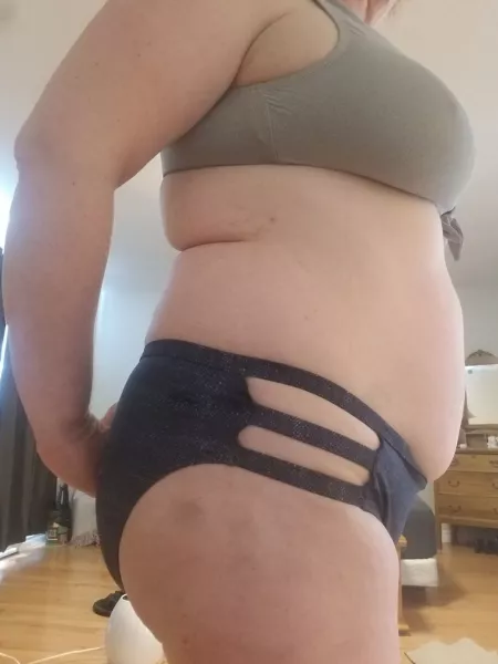 Am I losing weight? What do you think? [F] [image]