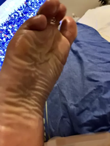 An oily sole to keep you occupied, been so busy can’t even make content 😒