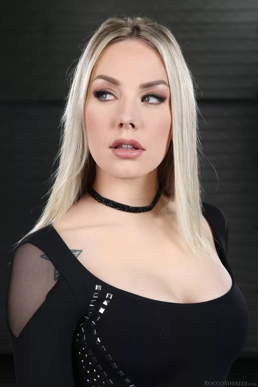 Angie Lynx