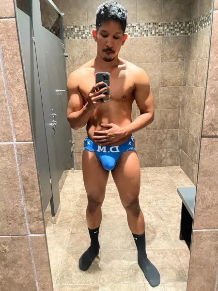 Another great workout 🥵 anyone wanna be my gym bud?