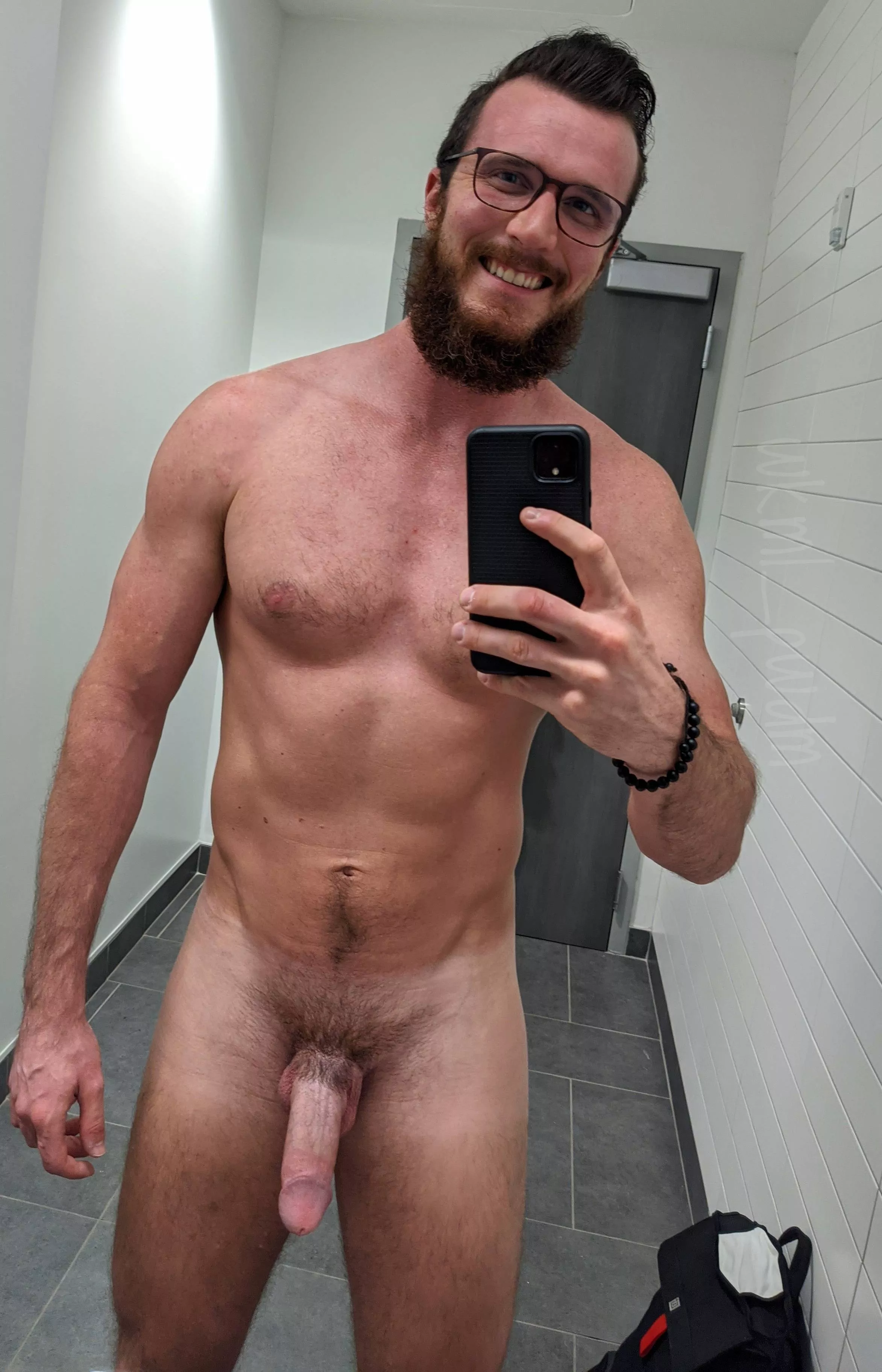 Another naked selfie🤷‍♂️