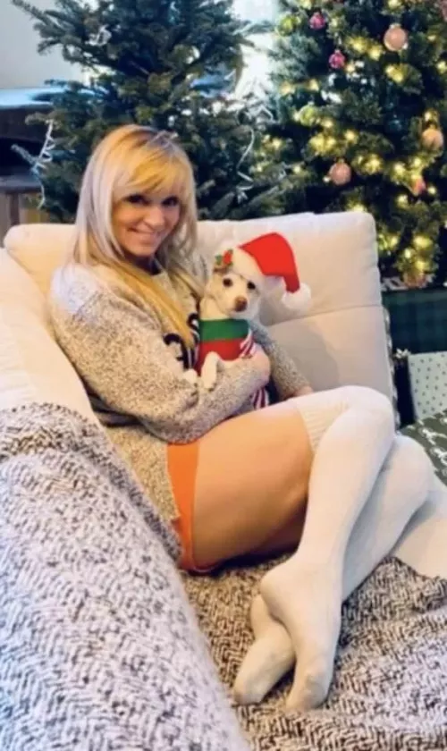 any bbc buds want to jerk to my mom with me or tell me how you’d make her your slut/cock sleeve? (More pics on my page I have vids)