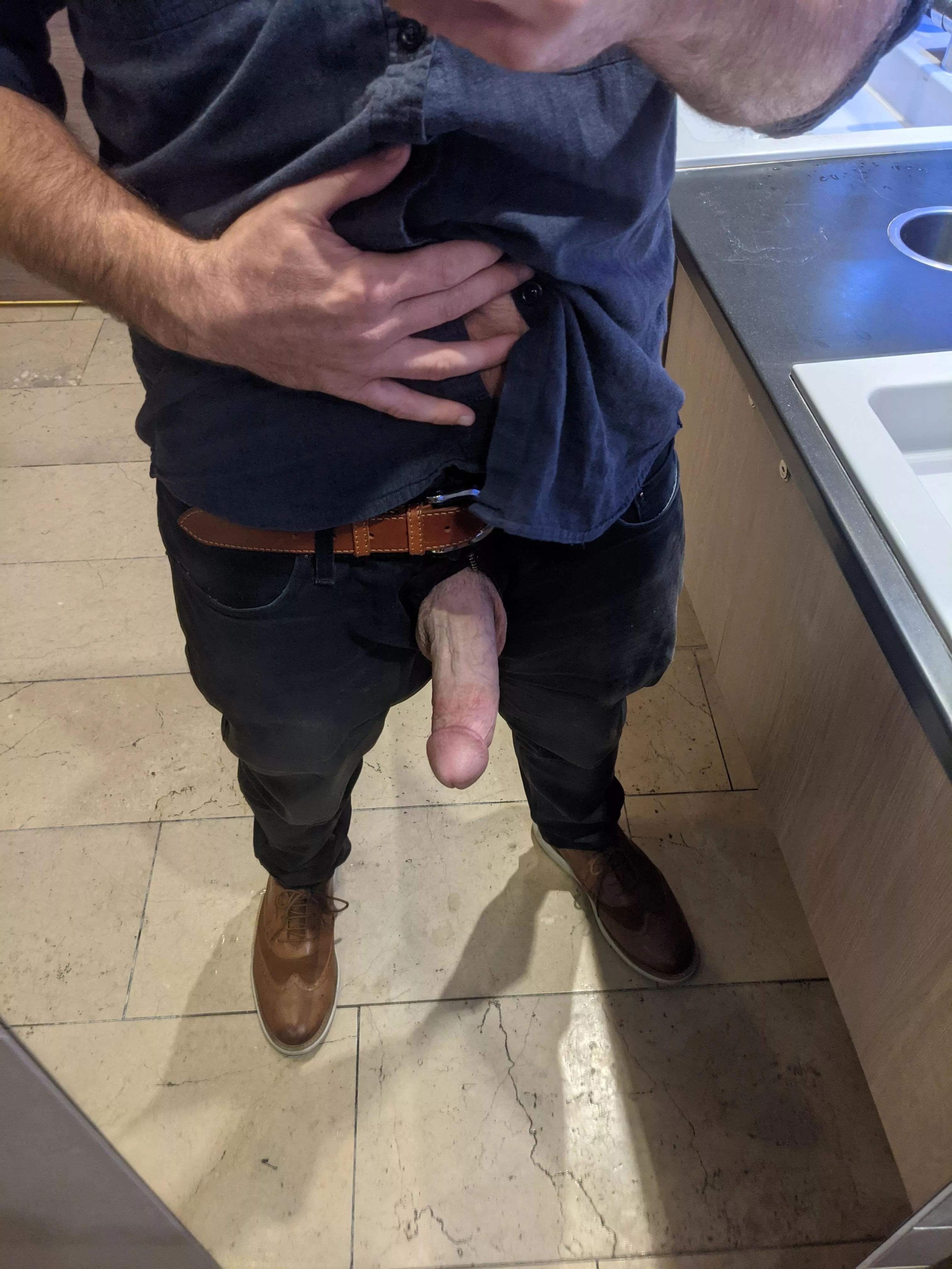 Anyone else get insatiably horny when out to dinner at nice restaurants? Anyone else get insatiably horny when out to dinner at nice restaurants?