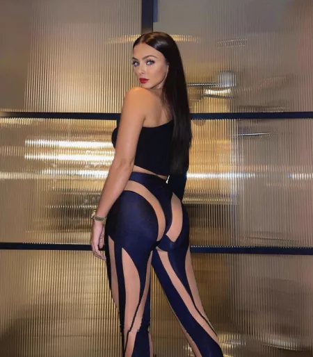 Anyone got chav server or love island server