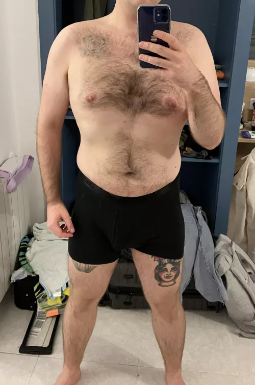 Anyone like a cub with tattoos? Gotten a bit of a bear-ier body recently and can’t complain!