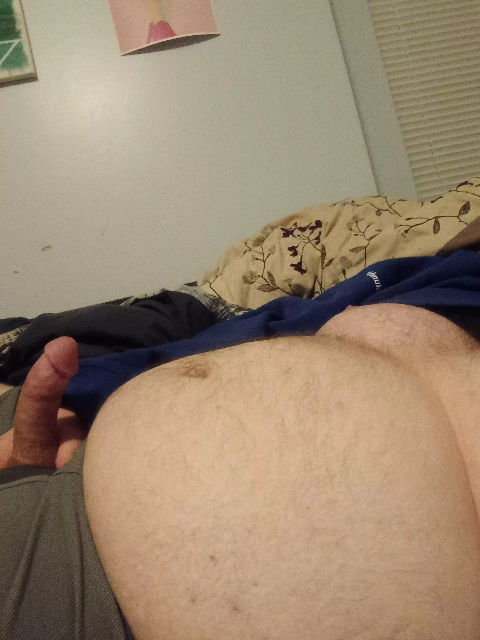 Anyone wanna see me cum