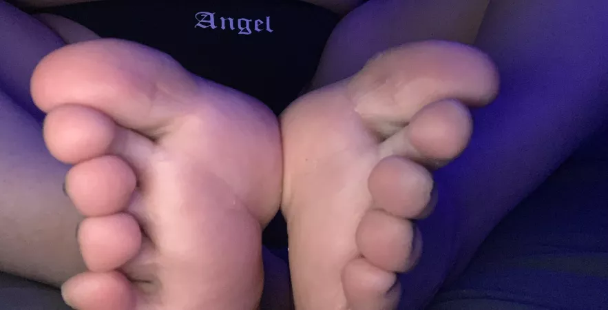 Are my toes cute? 🥺