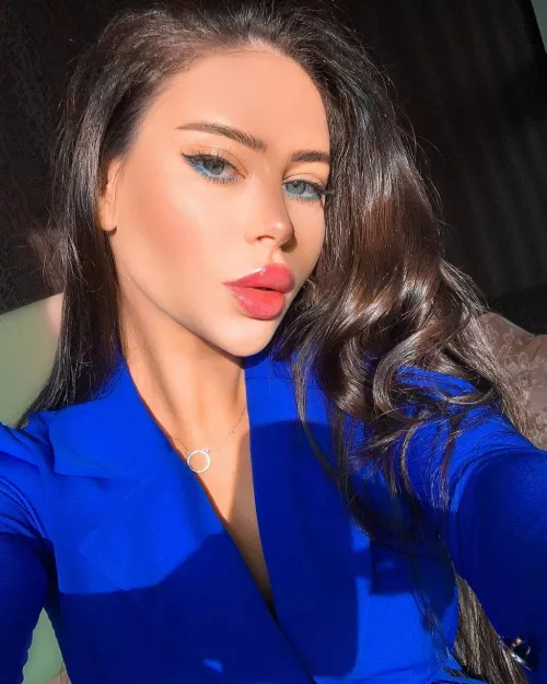 Are you curious to know what's hiding under that skirt? I'd love to take my clothes off and show you