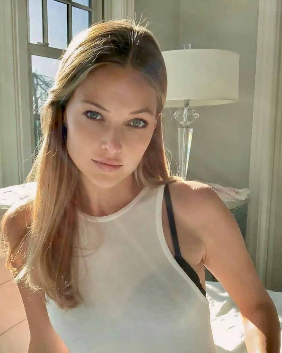 Ashley Smouter