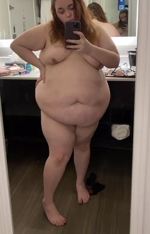 Belly love? 🥺🥺