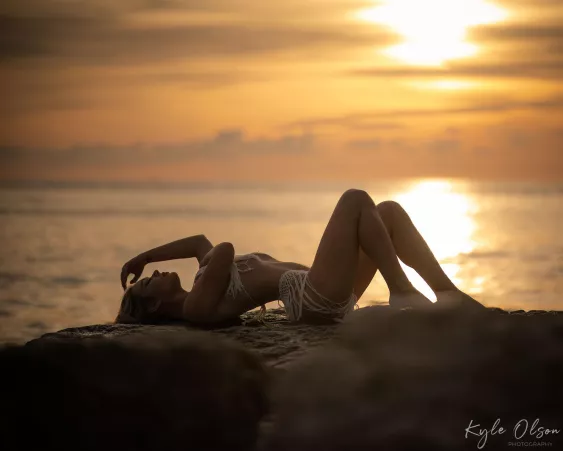 Bikini Back Arch 😘