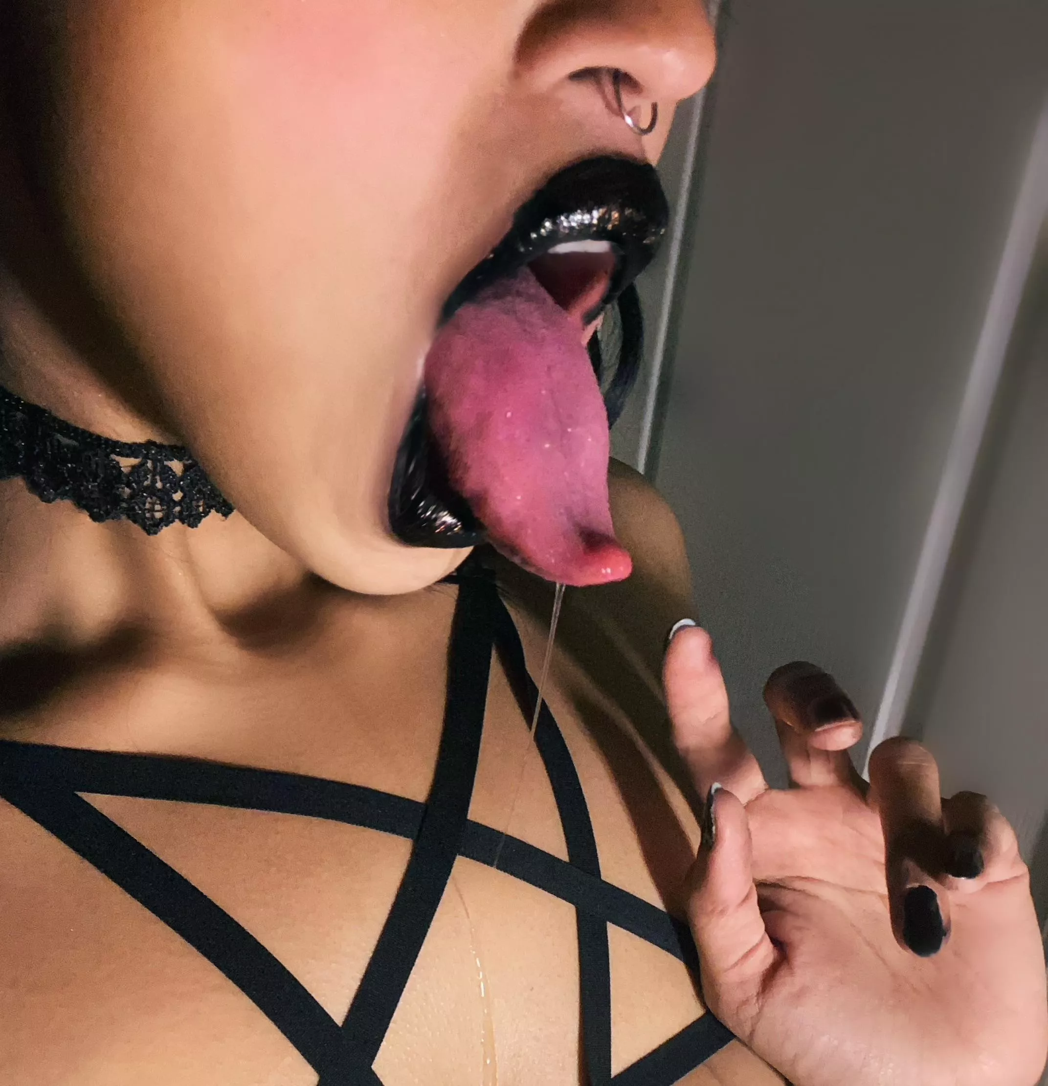 Black makes me salivate [f,oc]