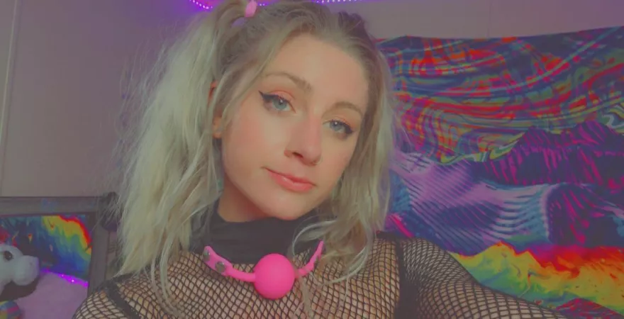 Blonde baby pigtails💘