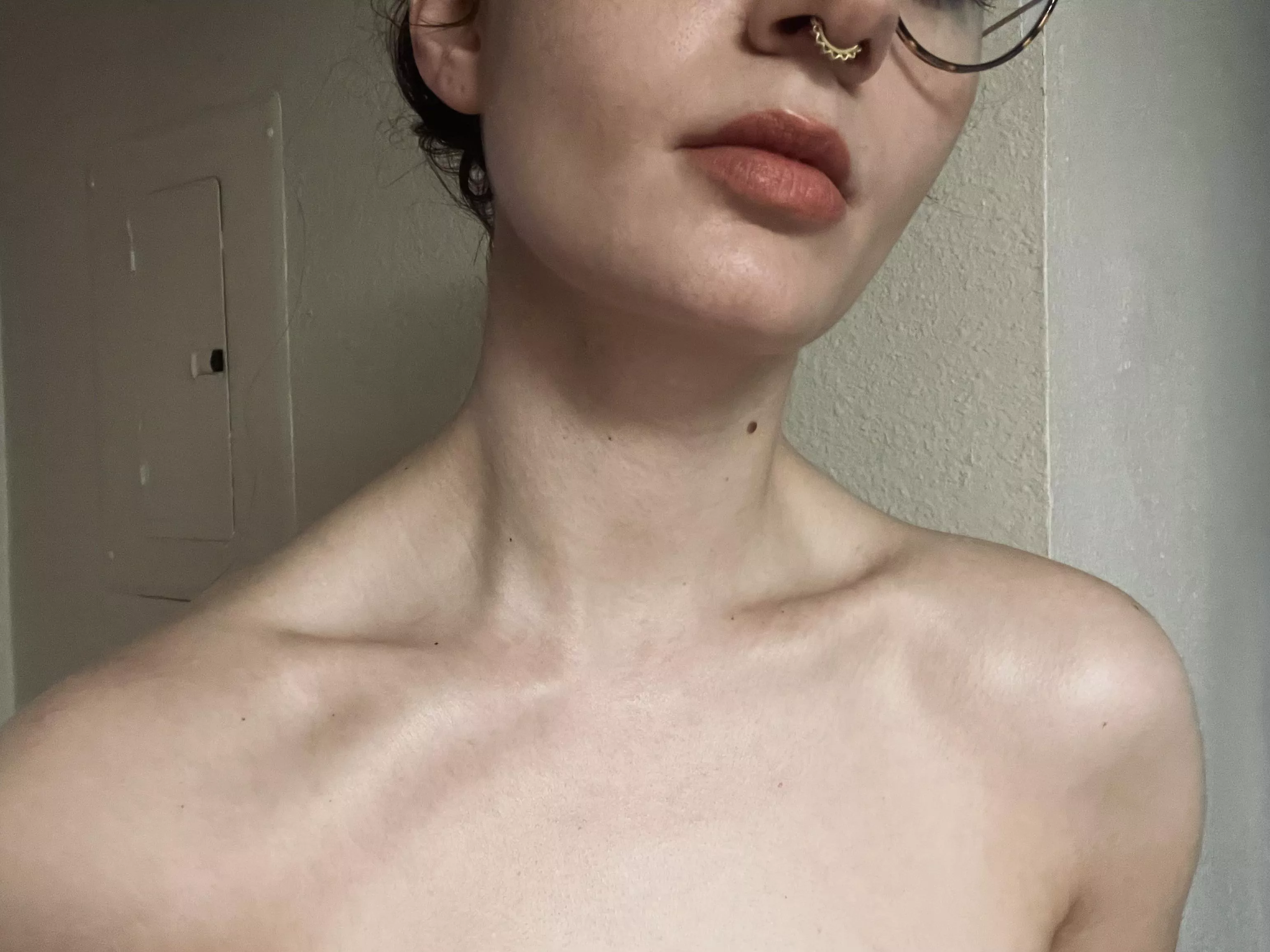 Boi collarbones