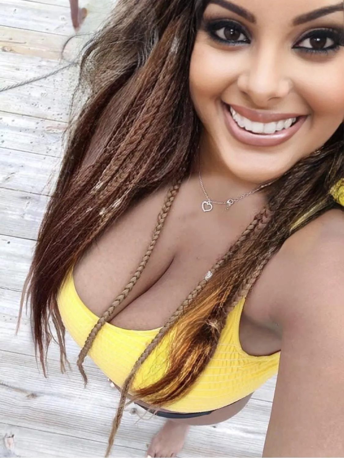 Braids and cleavage 🥺