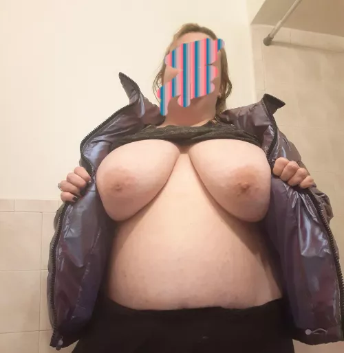 Breaking in my fabulous new winter coat