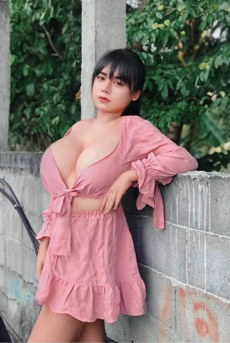 Busty Filipina Teen