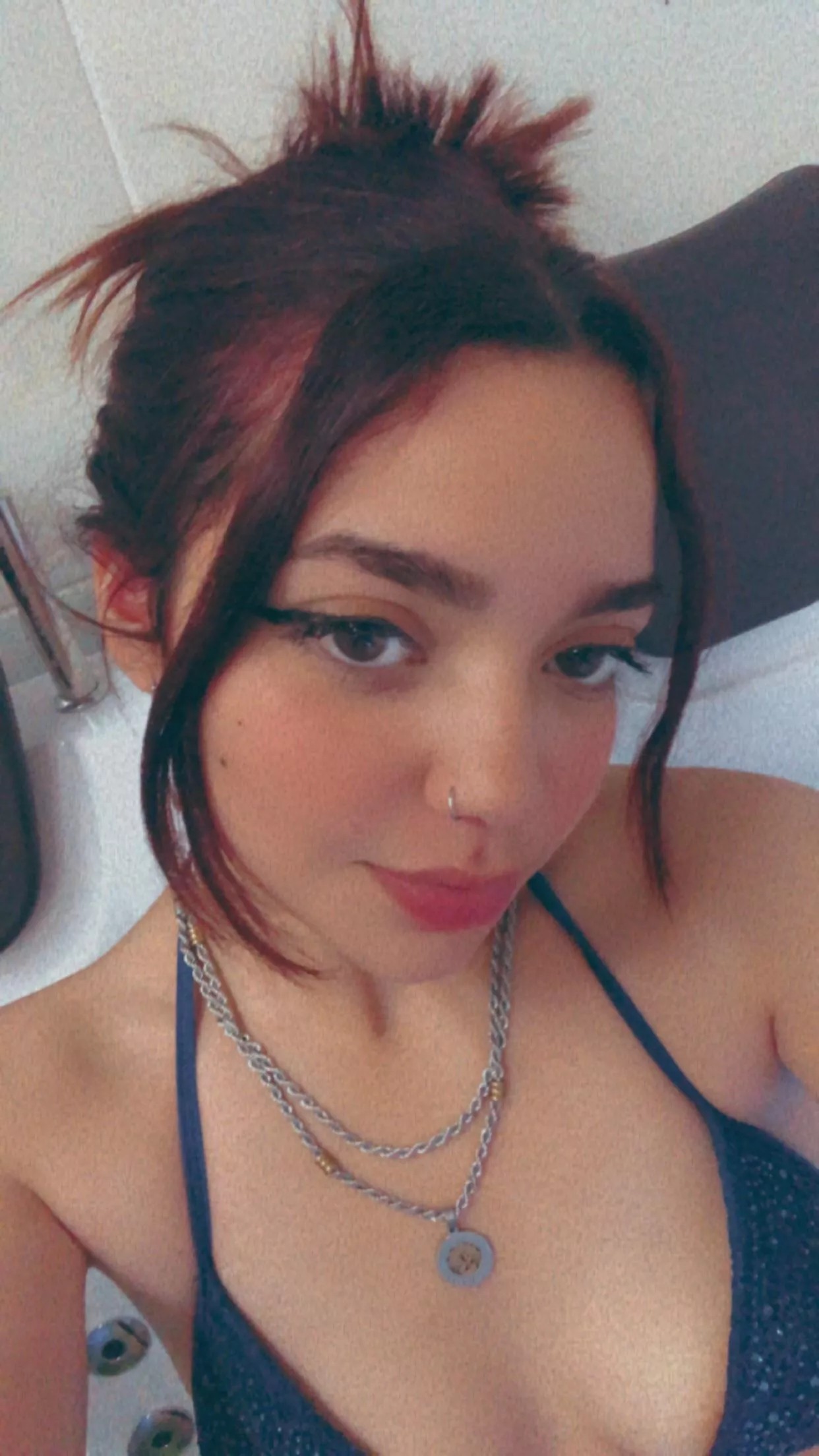 cam girl here