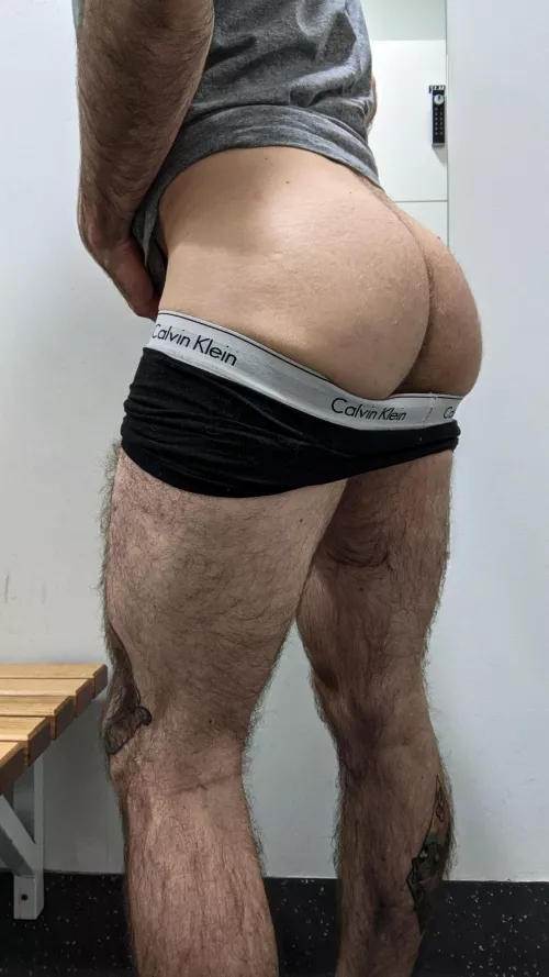 Can always count on Calvin for butt support! Can always count on Calvin for butt support!